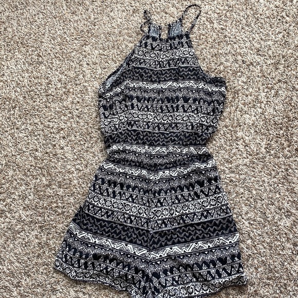 Romper - Picture 1 of 1